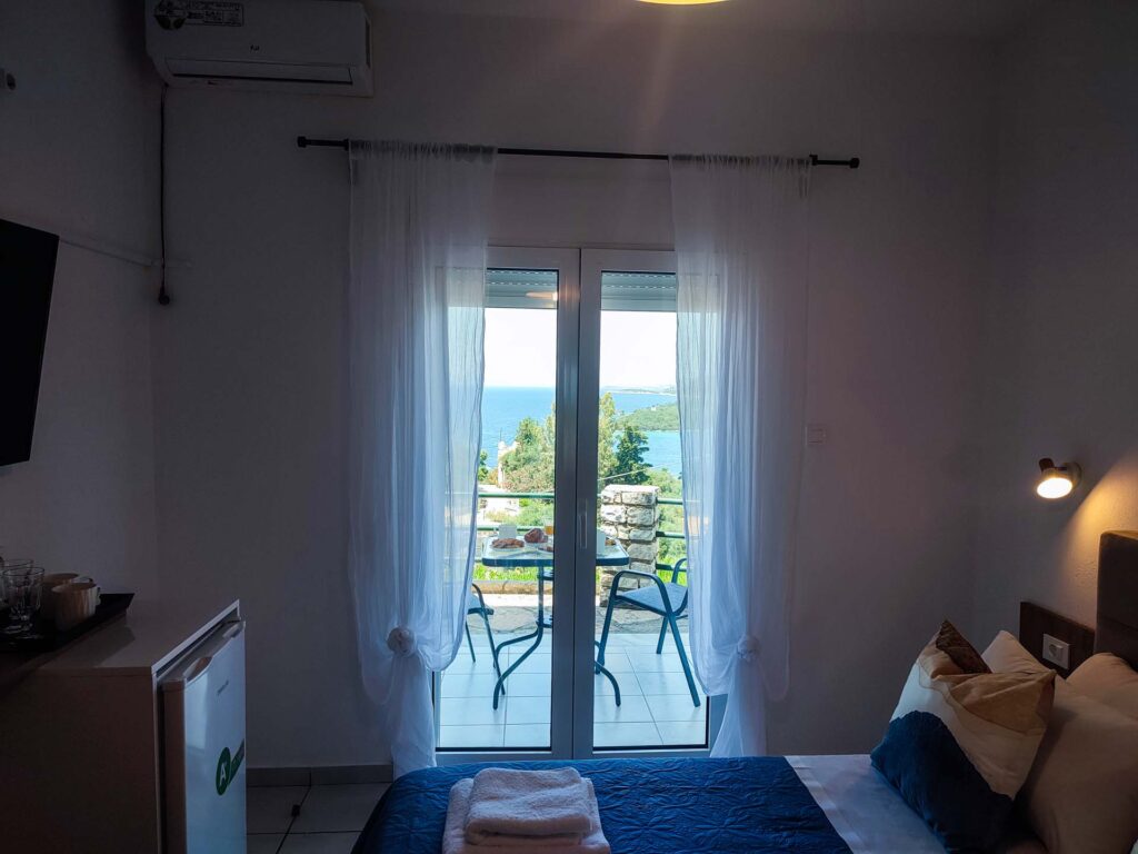 Amaya 2 apartment for two guests with sea view Sivota
