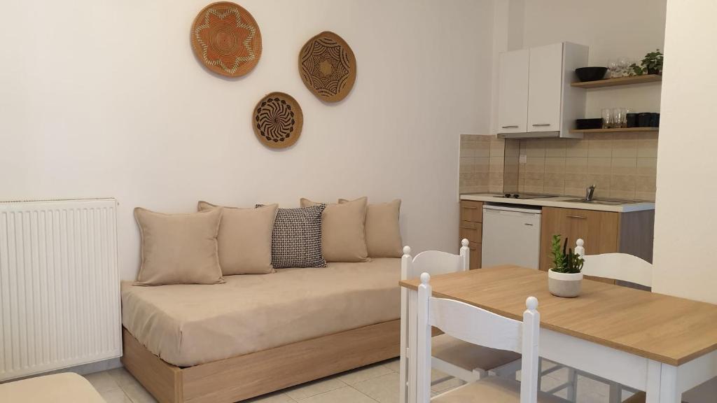 Family 5 apartment for four guests Sivota
